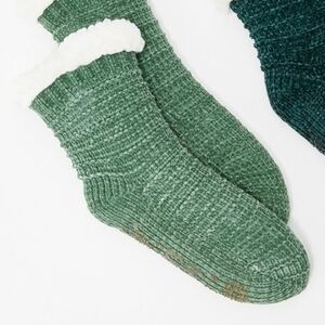 New S/M Green Jojoba Oil Infused Chenille Socks | Gift Giving